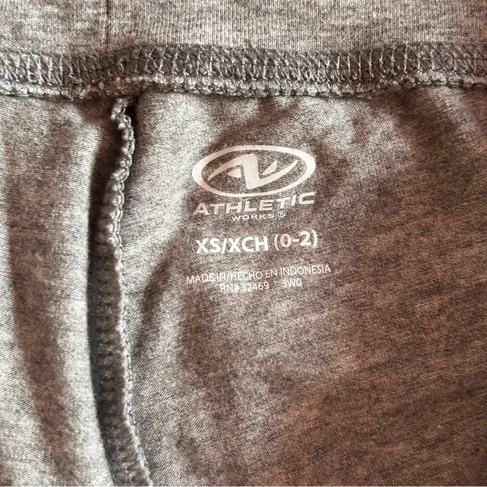 light gray athletic works capri workout pants - Picture 3 of 6